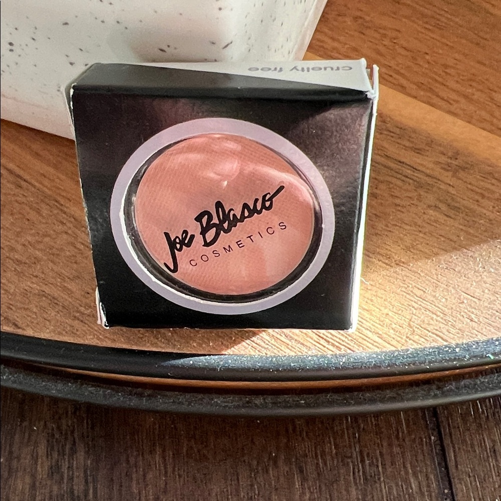 Joe Blasco 🦩 Cosmetics Isis Eyeshadow